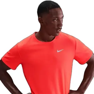 Camiseta Nike Dri-FIT UV Run Division Masculina